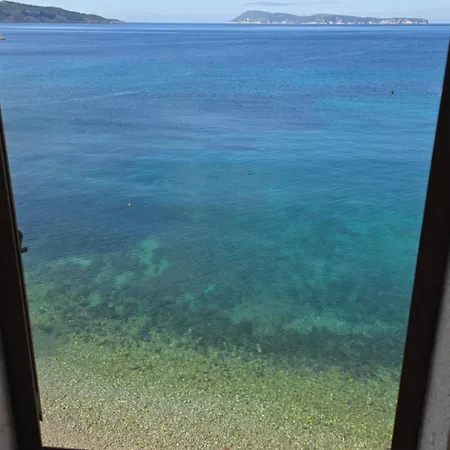 Calypso شقة Komiža